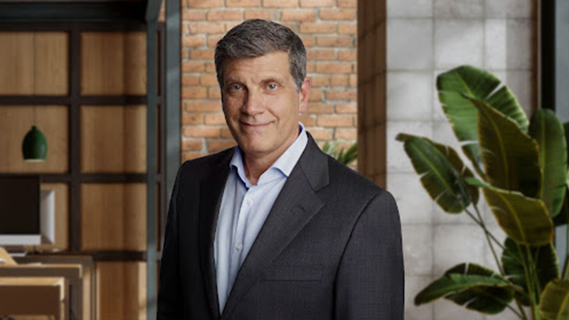 Frank Calderoni.